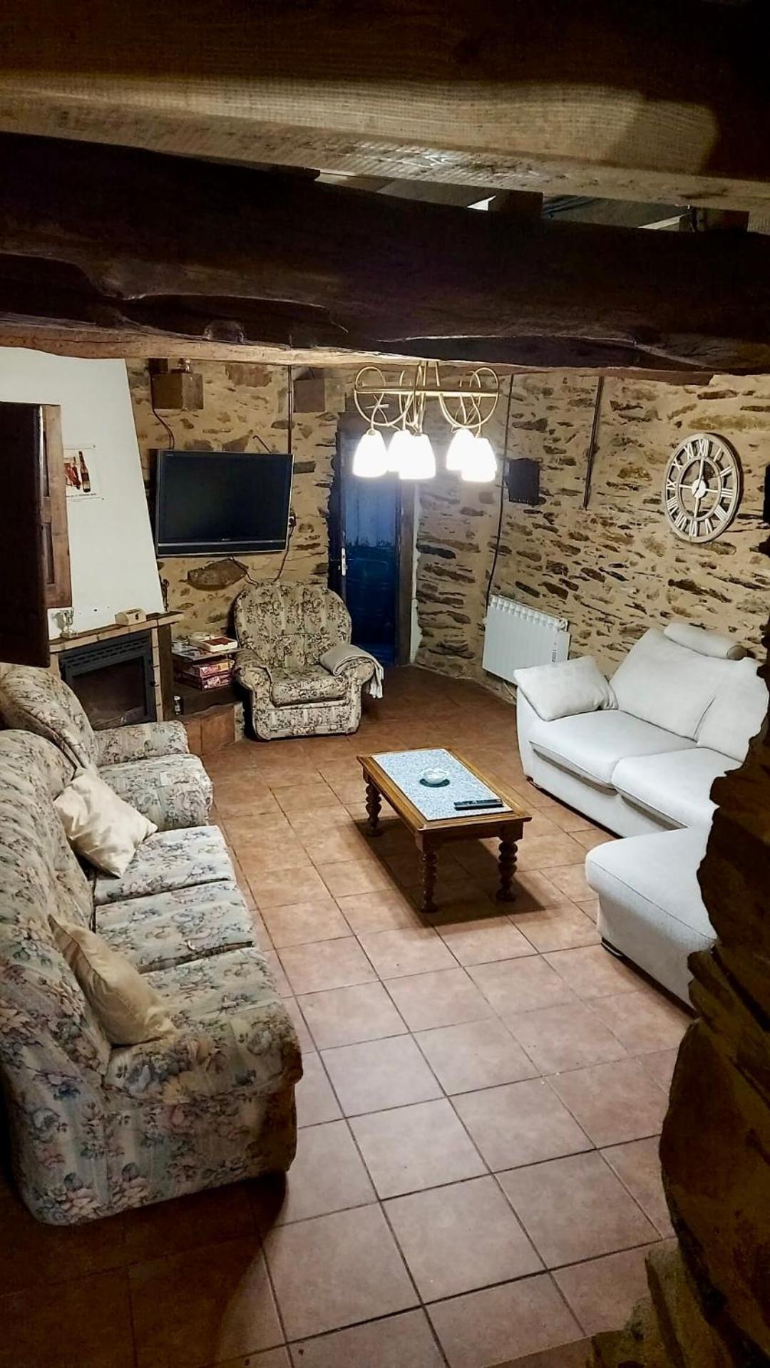 Casa Rural Bierzo Encantado Valle de Finolledo Bagian luar foto