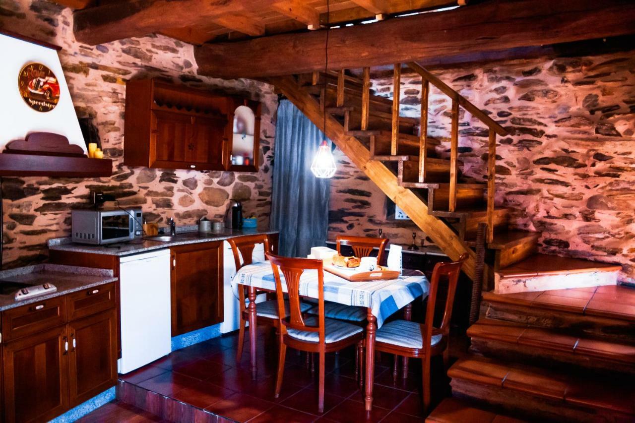 Casa Rural Bierzo Encantado Valle de Finolledo Bagian luar foto
