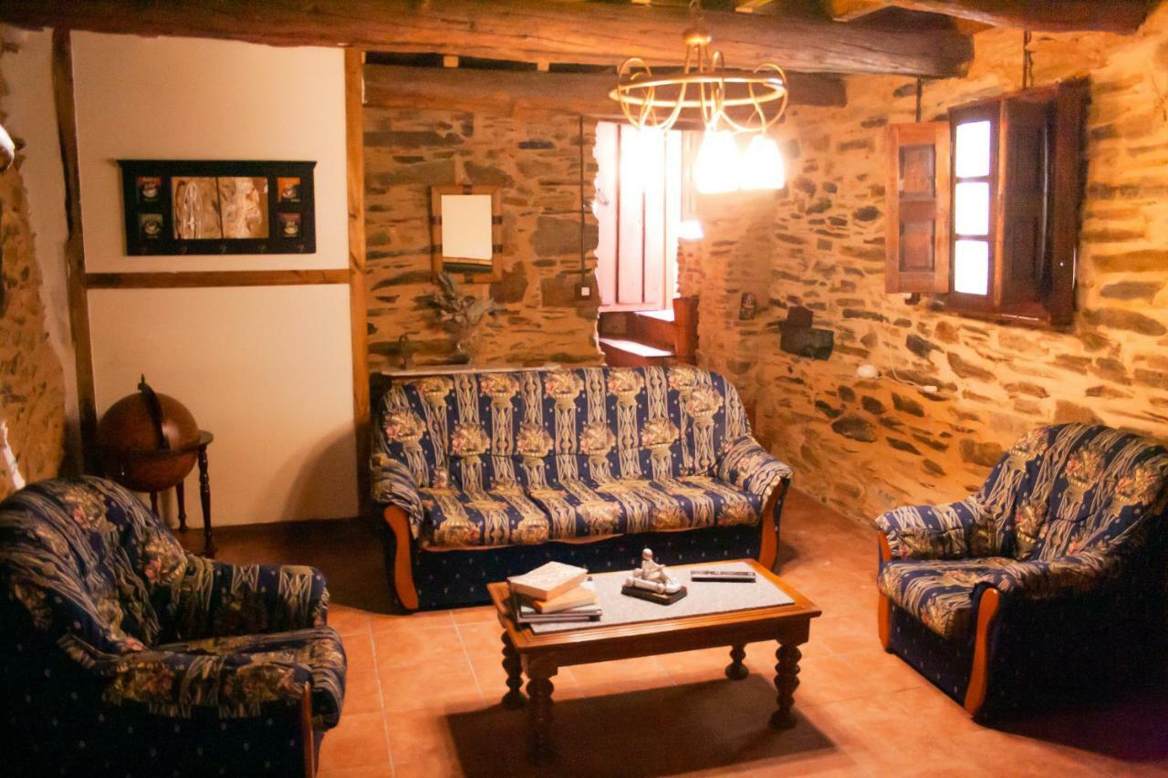 Casa Rural Bierzo Encantado Valle de Finolledo Bagian luar foto