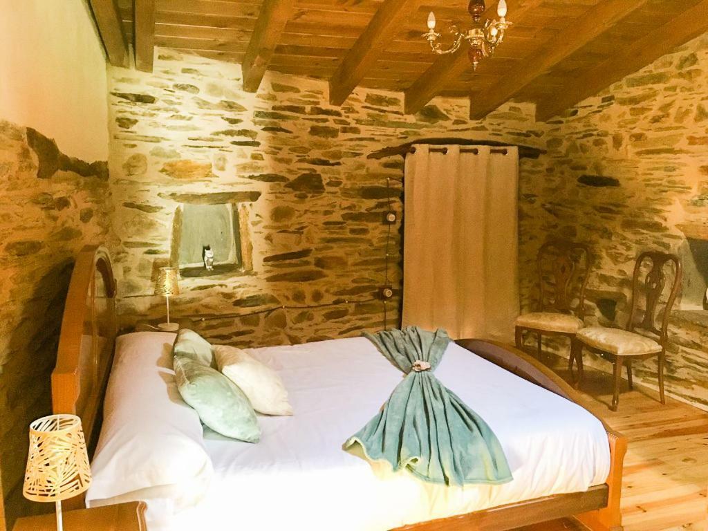Casa Rural Bierzo Encantado Valle de Finolledo Bagian luar foto